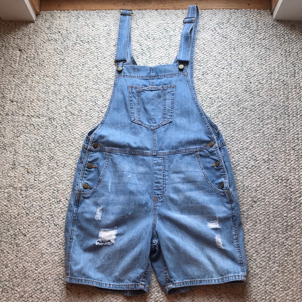 Gap Jean short overalls